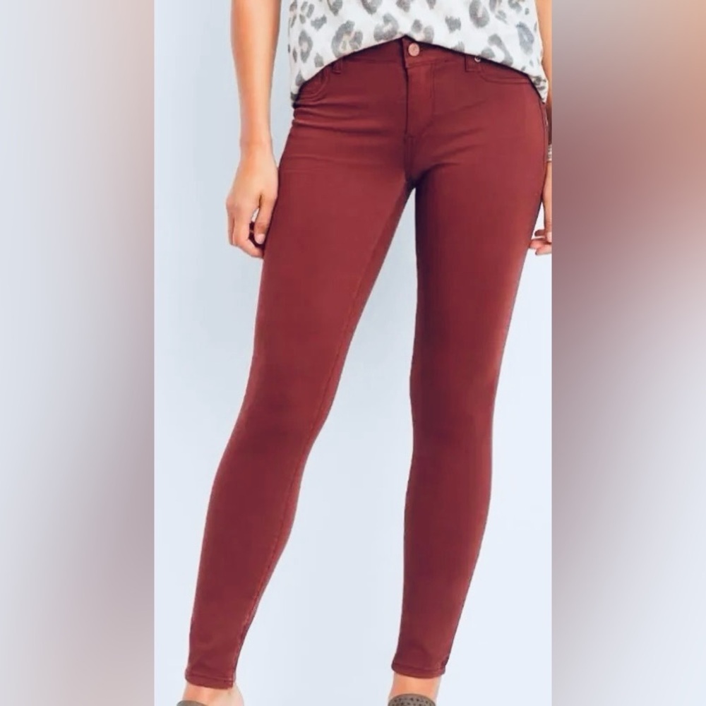 🌻3/$18 Maurices Skinny Fit Pants